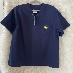 Spectrum NWT Unisex Tampa Bay Rays Navy Blue V-neck Scrub Top-Medium
